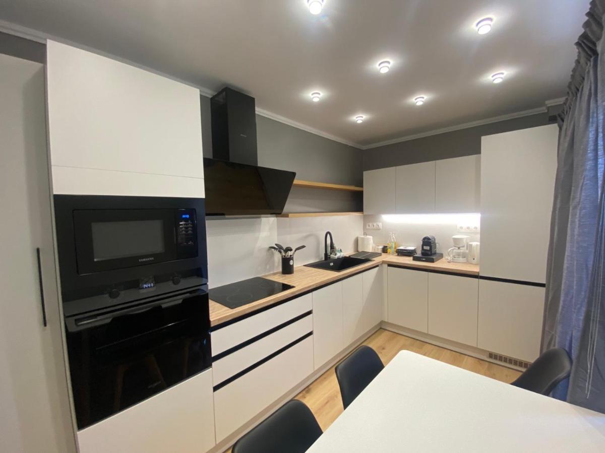 Comfortable Apartment Near To Metro Atena Exterior foto