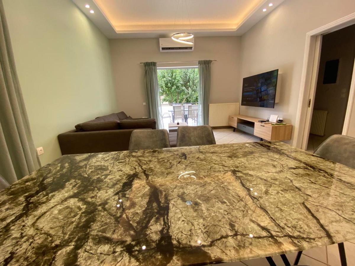 Comfortable Apartment Near To Metro Atena Exterior foto